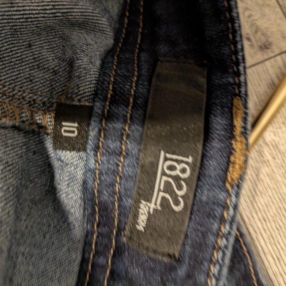 1822 Denim Dark Blue Women's Jean Shorts - Picture 9 of 9